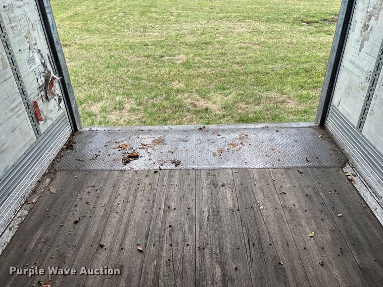 image for item FG0146 2012 Wabash National DVLSHPC dry van trailer