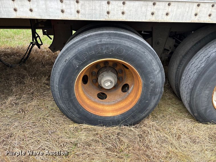 image for item FG0146 2012 Wabash National DVLSHPC dry van trailer