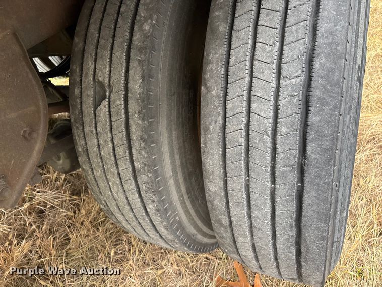 image for item FG0146 2012 Wabash National DVLSHPC dry van trailer