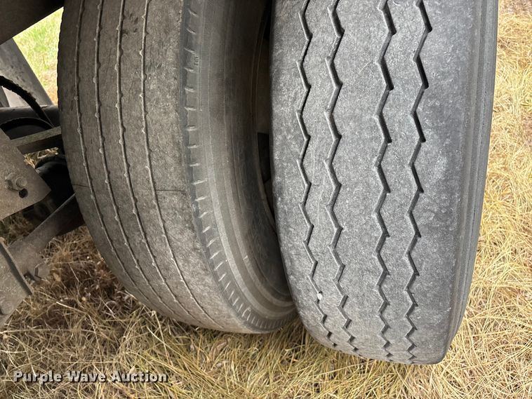 image for item FG0146 2012 Wabash National DVLSHPC dry van trailer