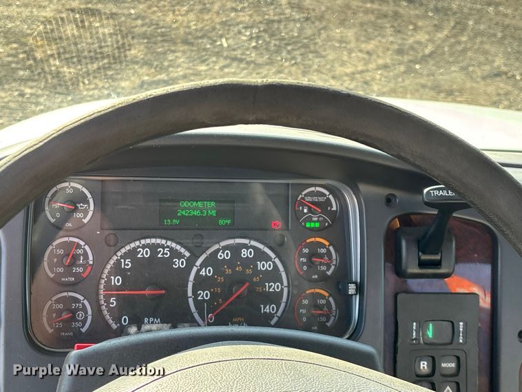 image for item FG0216 2017 Freightliner M2 Business Class crane truck