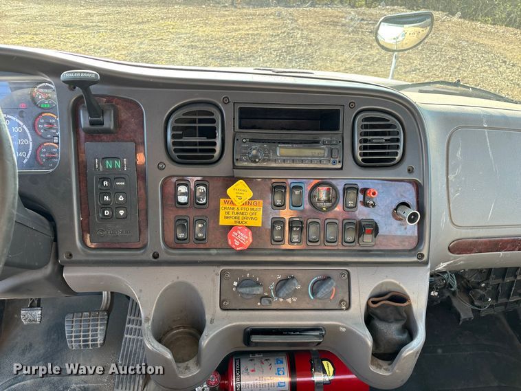 image for item FG0216 2017 Freightliner M2 Business Class crane truck