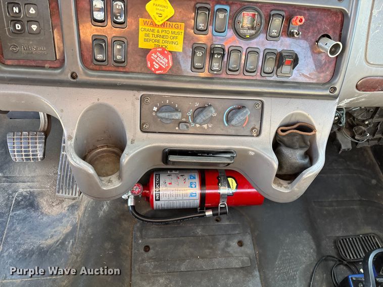 image for item FG0216 2017 Freightliner M2 Business Class crane truck