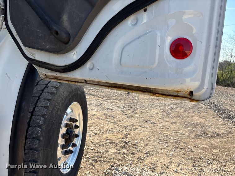 image for item FG0216 2017 Freightliner M2 Business Class crane truck