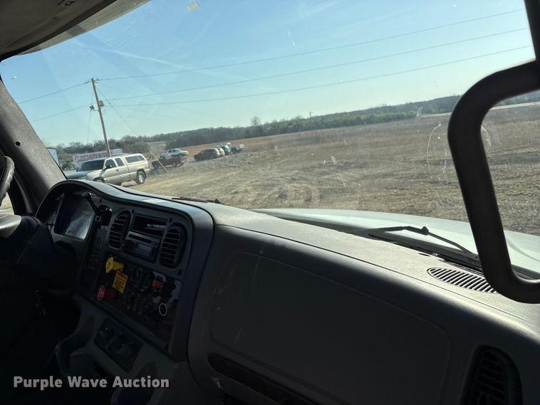 image for item FG0216 2017 Freightliner M2 Business Class crane truck