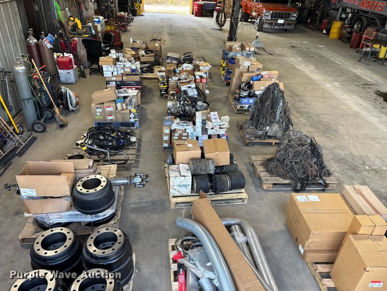 image for item FG0217 Truck parts