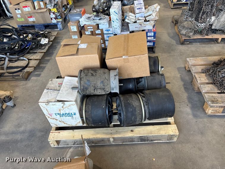 image for item FG0217 Truck parts