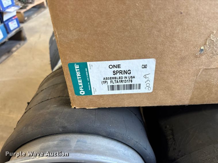 image for item FG0217 Truck parts