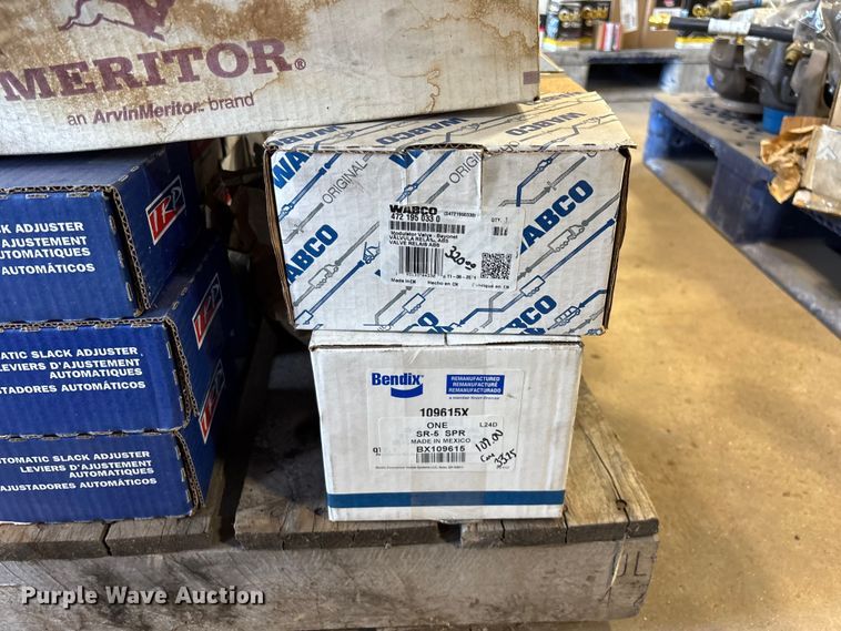 image for item FG0217 Truck parts