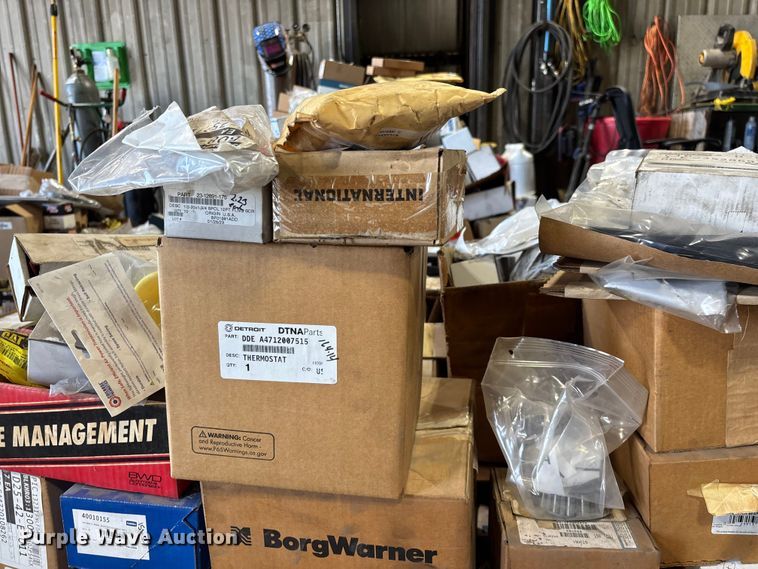 image for item FG0217 Truck parts