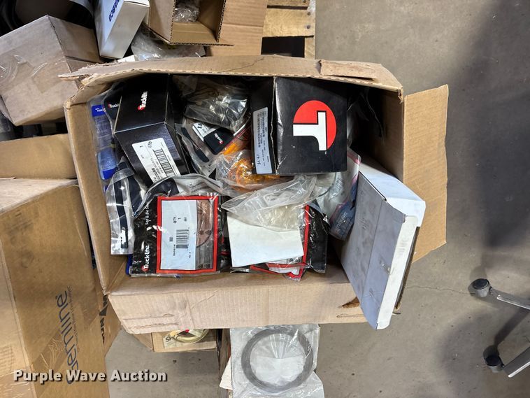 image for item FG0217 Truck parts