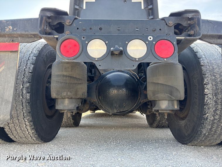 image for item FG2774 2019 Kenworth T680 semi truck