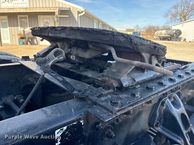 image for item FG2774 2019 Kenworth T680 semi truck