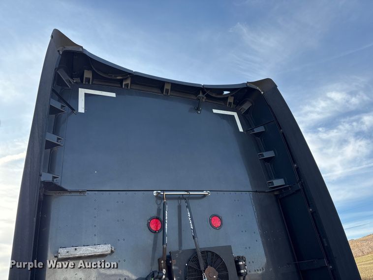 image for item FG2774 2019 Kenworth T680 semi truck