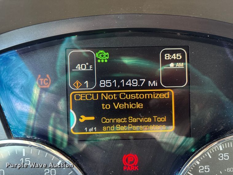 image for item FG2774 2019 Kenworth T680 semi truck