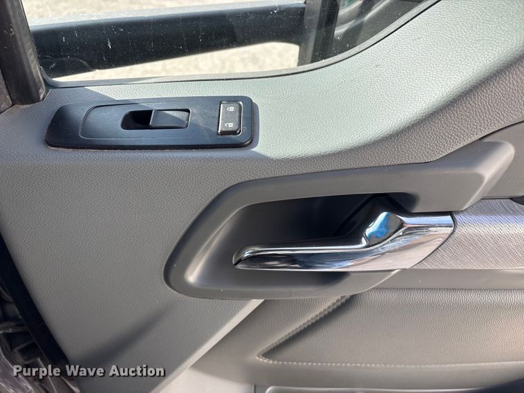 image for item FG2774 2019 Kenworth T680 semi truck