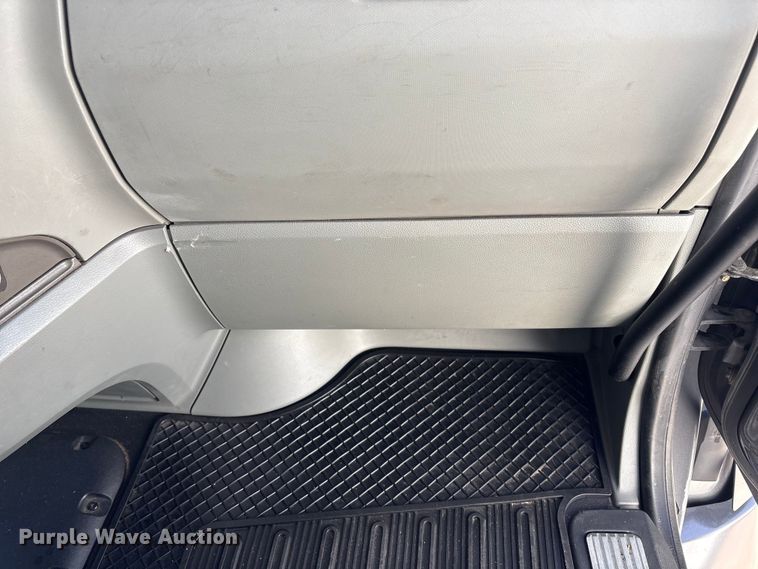 image for item FG2774 2019 Kenworth T680 semi truck