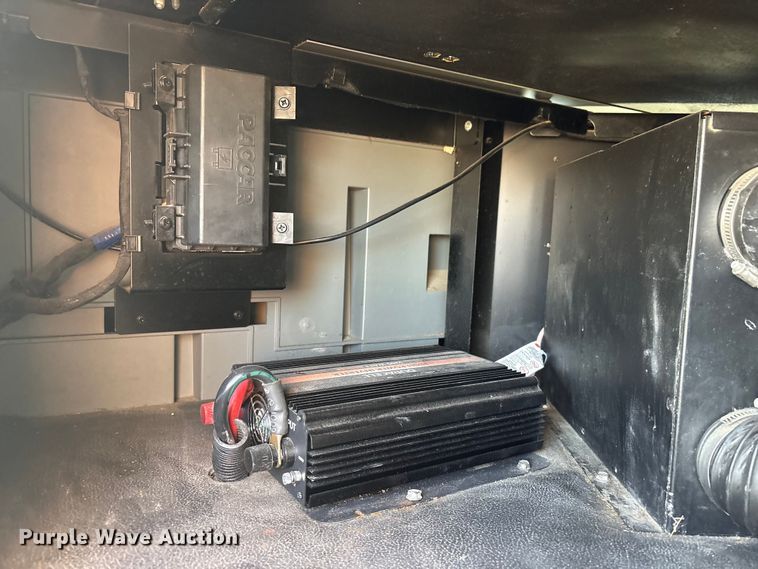 image for item FG2774 2019 Kenworth T680 semi truck