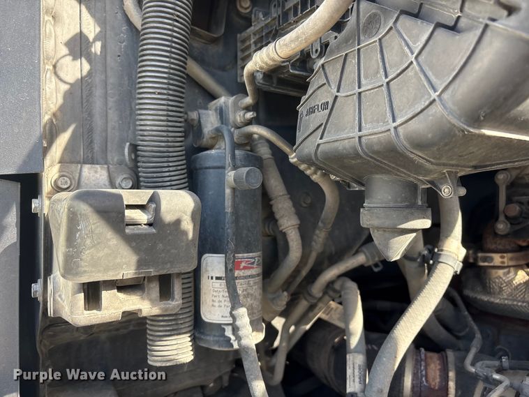 image for item FG2774 2019 Kenworth T680 semi truck