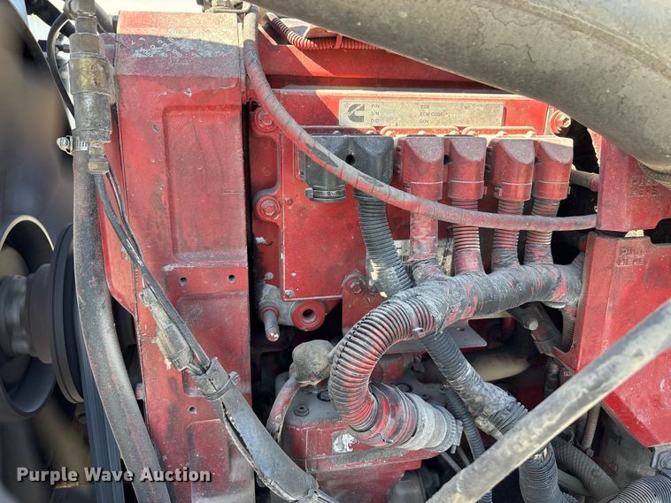 image for item FG2811 2001 Mack CL700 semi truck