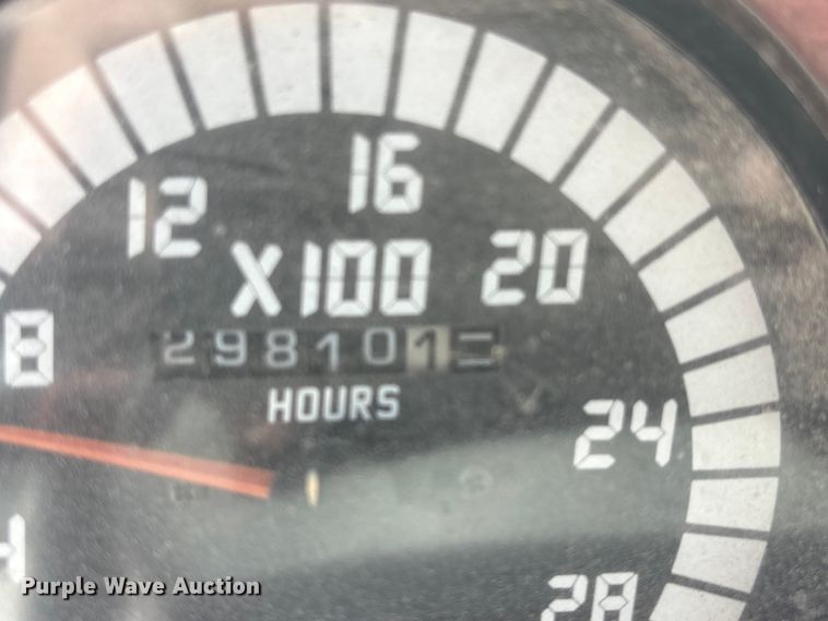 image for item FG2811 2001 Mack CL700 semi truck