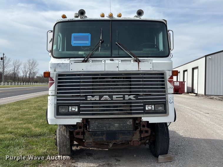 image for item FH7026 1984 Mack MH613 semi truck