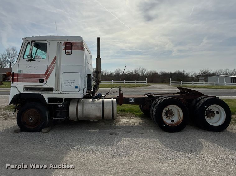 image for item FH7026 1984 Mack MH613 semi truck