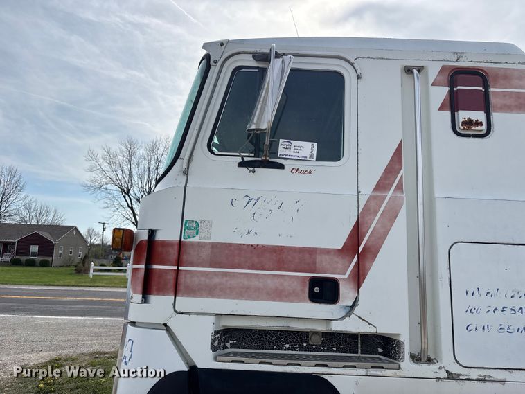 image for item FH7026 1984 Mack MH613 semi truck