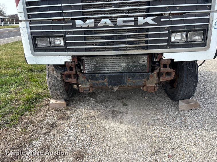 image for item FH7026 1984 Mack MH613 semi truck