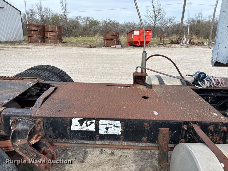 image for item FH7026 1984 Mack MH613 semi truck