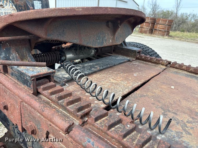 image for item FH7026 1984 Mack MH613 semi truck