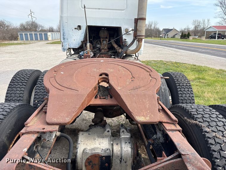 image for item FH7026 1984 Mack MH613 semi truck