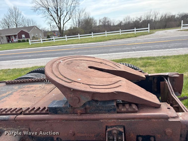 image for item FH7026 1984 Mack MH613 semi truck