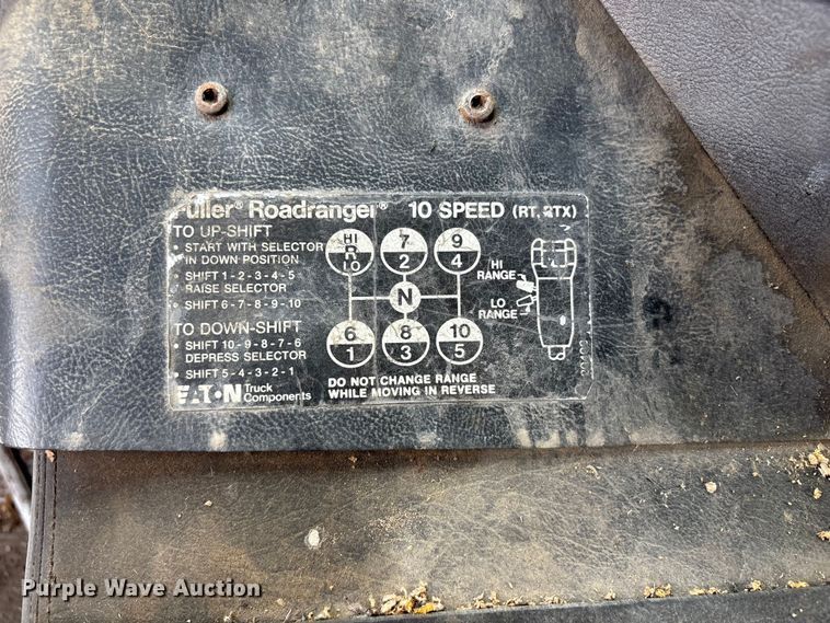 image for item FH7026 1984 Mack MH613 semi truck