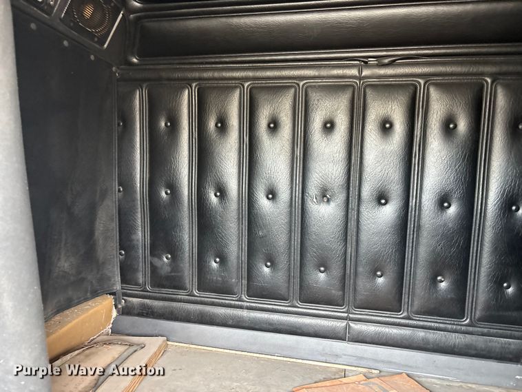 image for item FH7026 1984 Mack MH613 semi truck