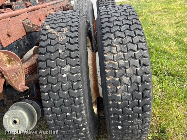 image for item FH7026 1984 Mack MH613 semi truck