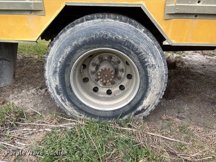 image for item FH7027 2006 GMC C7500 box truck