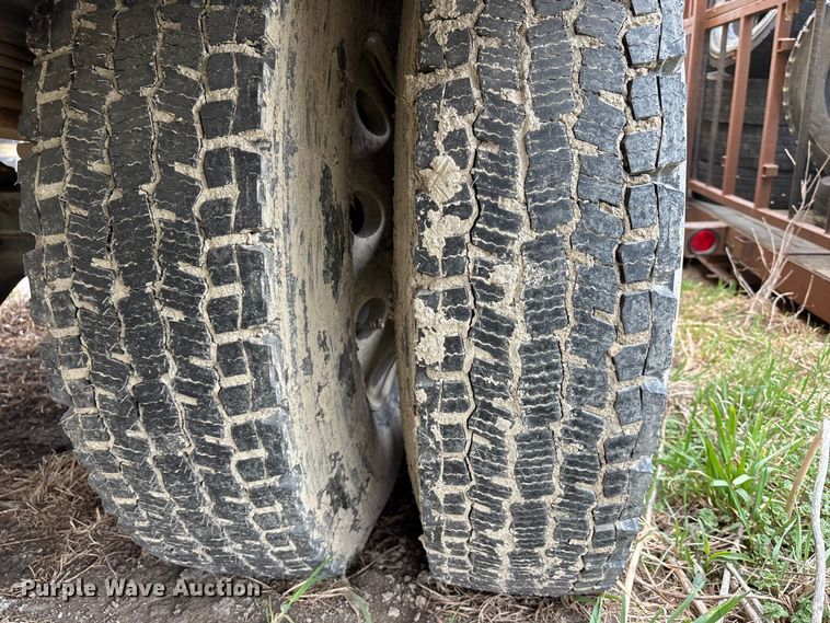 image for item FH7027 2006 GMC C7500 box truck