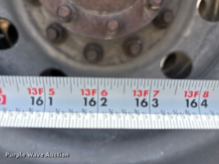 image for item FH7031 2014 Kenworth T800 semi truck