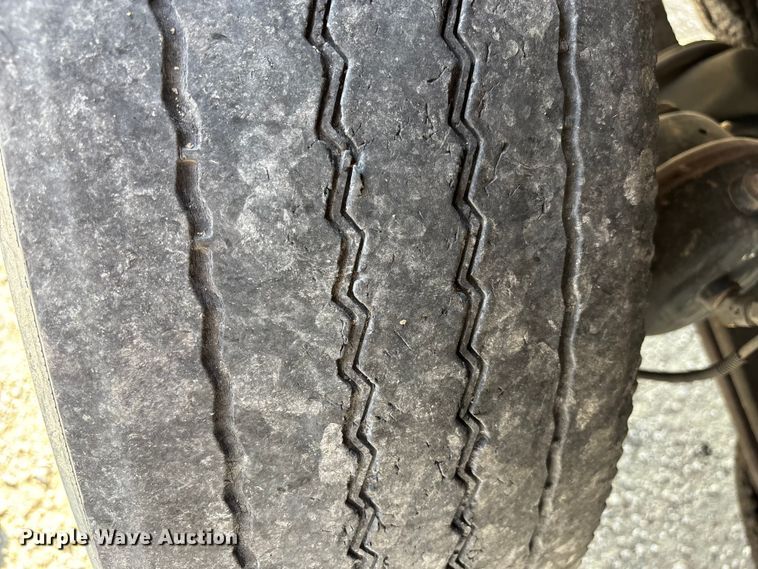 image for item FH7031 2014 Kenworth T800 semi truck