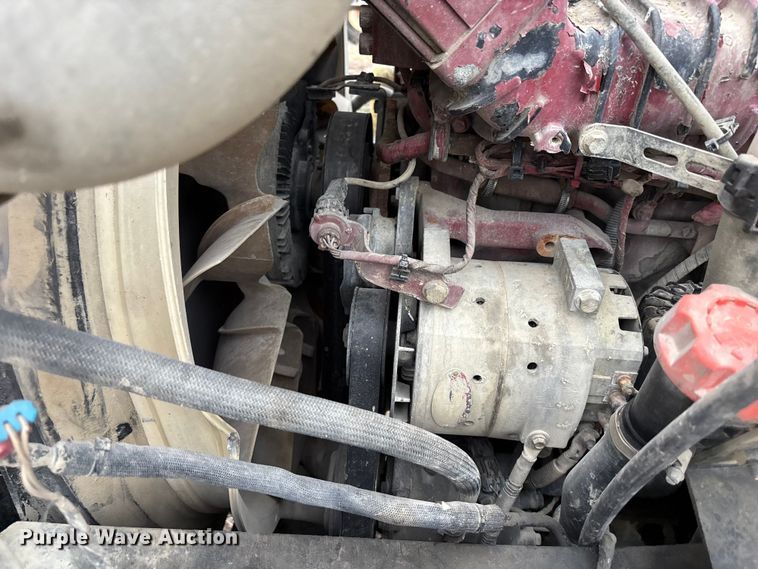 image for item FH7033 2016 Mack CXU613 semi truck