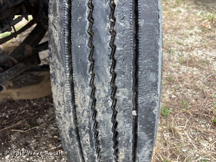 image for item FH7033 2016 Mack CXU613 semi truck