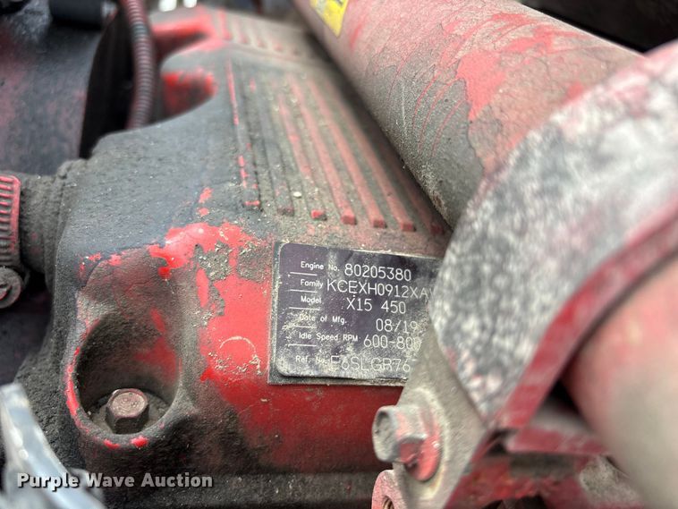 image for item FH7036 2020 Kenworth T800 semi truck