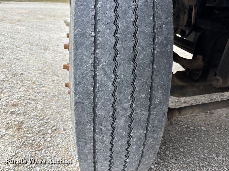 image for item FH7036 2020 Kenworth T800 semi truck