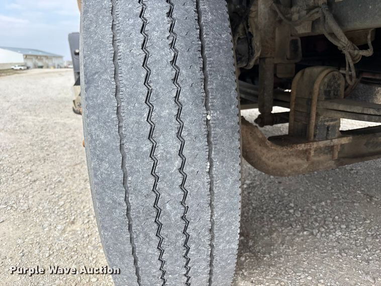 image for item FH7036 2020 Kenworth T800 semi truck