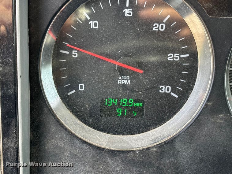 image for item FH7037 2020 Kenworth T8 Series semi truck