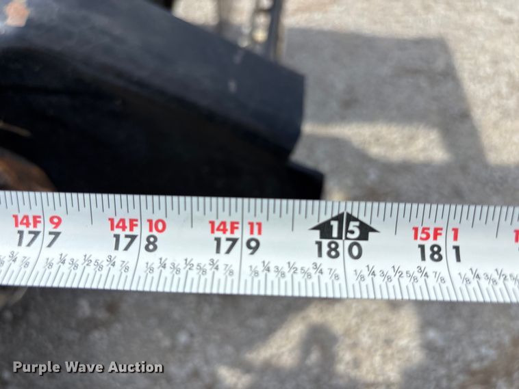 image for item FH7037 2020 Kenworth T8 Series semi truck