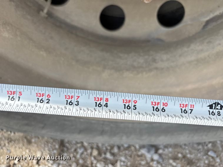 image for item FH7037 2020 Kenworth T8 Series semi truck