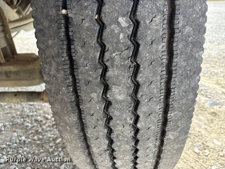 image for item FH7037 2020 Kenworth T8 Series semi truck