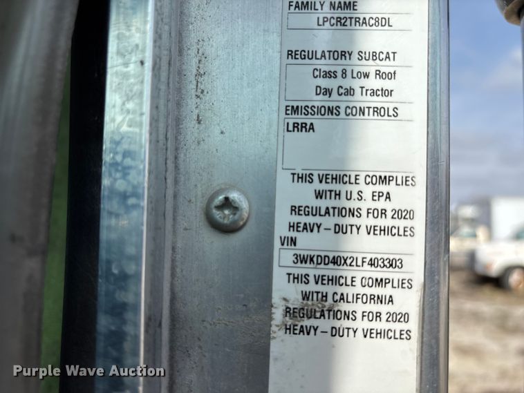 image for item FH7037 2020 Kenworth T8 Series semi truck